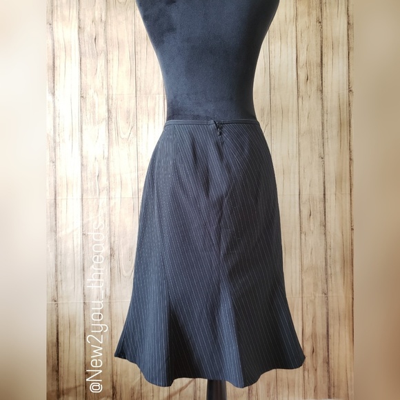 Apostrophe Black Pencil Skirt (Size 6) - Picture 2 of 3